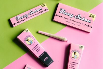 BLAZY SUSAN - 粉紅KING SIZE 豪華捲菸套裝 110mm：圖片 4
